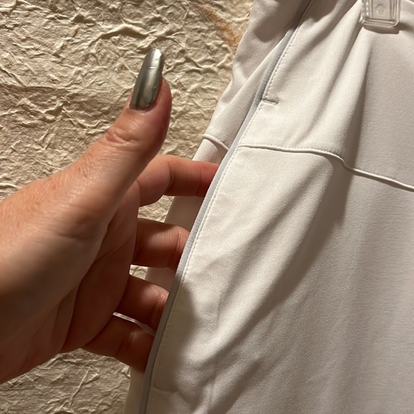 NWT Nike white golf-tennis-pickleball skirt - Picture 3 of 9